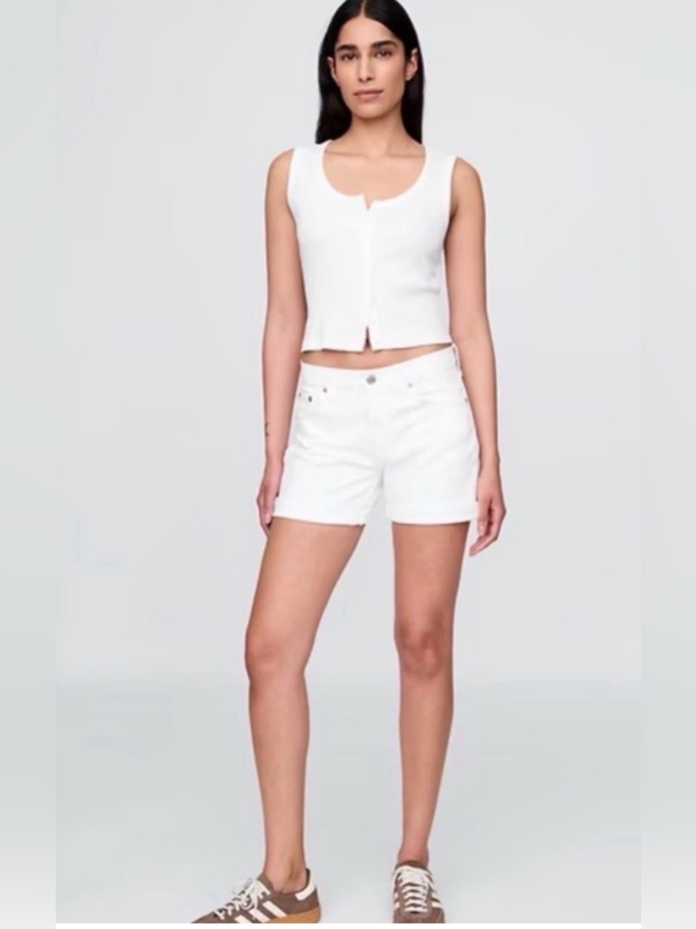 Gap White Denim Mid Rise Girlfriend Shorts Size 30 NWT